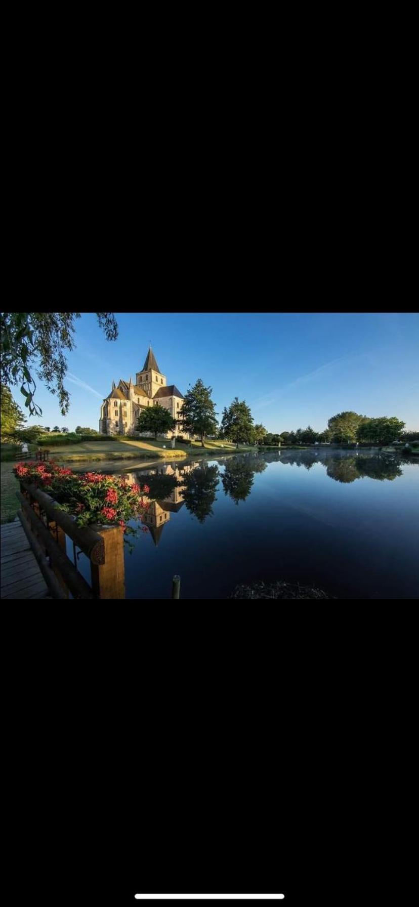 Maison Au Coeur De La Nature Cerisy-la-Foret Exteriér fotografie